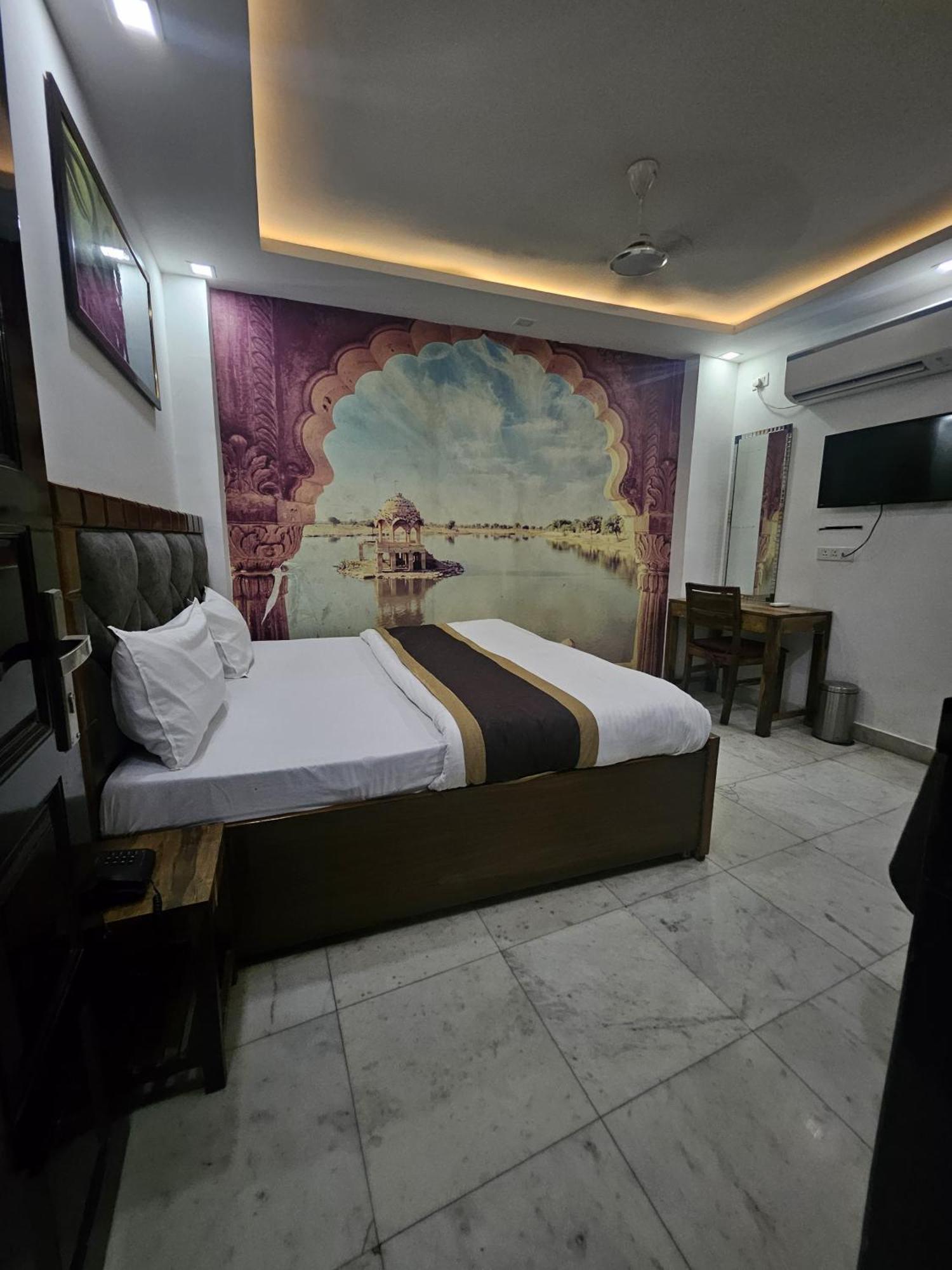 Yess Boss International 3* New Delhi